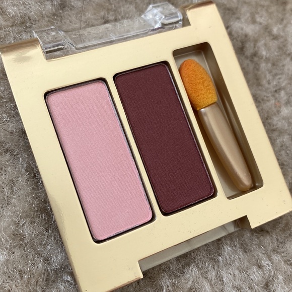 Estée Lauder color intensity microfiber powder eyeshadow - Picture 2 of 3